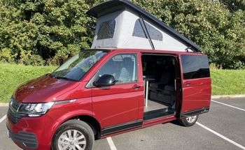 Rent this Volkswagen motorhome for 4 people in Poulton-le-Fylde from £85.00 p.d. - Goboony