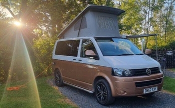 Rent this Volkswagen motorhome for 4 people in Bishop's Itchington from £79.00 p.d. - Goboony