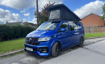 Rent this Volkswagen motorhome for 4 people in Hazel Grove from £99.00 p.d. - Goboony