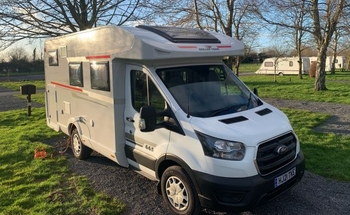 Rent this Roller Team motorhome for 4 people in Milford on Sea from £103.00 p.d. - Goboony