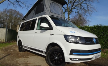 Rent this Volkswagen motorhome for 4 people in Greater London from £90.00 p.d. - Goboony