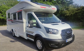 Rent this Roller Team motorhome for 4 people in Hampshire from £120.00 p.d. - Goboony