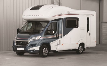 Rent this Fiat motorhome for 4 people in Blackburn with Darwen from £99.00 p.d. - Goboony