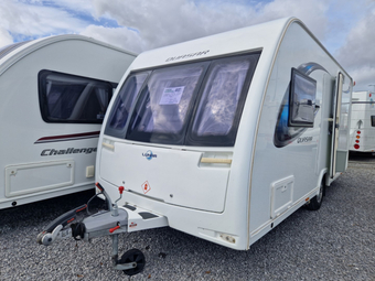 Lunar Quasar 462, 2 Berth, (2017) Used Touring Caravan for sale