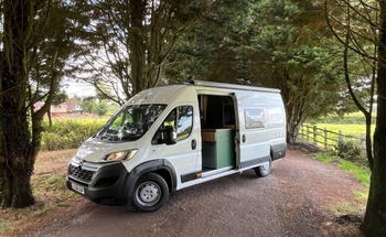Rent this Citroën motorhome for 5 people in West Sussex from £107.00 p.d. - Goboony