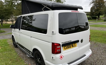 Rent this Volkswagen motorhome for 4 people in Buckinghamshire from £81.00 p.d. - Goboony