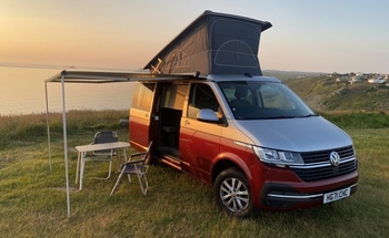 Rent this Volkswagen motorhome for 4 people in Bedford from £85.00 p.d. - Goboony