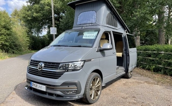 Rent this Volkswagen motorhome for 4 people in Staffordshire from £85.00 p.d. - Goboony