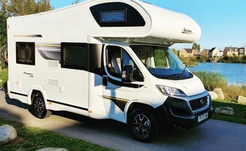 Rent this Primero motorhome for 4 people in Bedford from £103.00 p.d. - Goboony