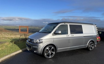 Rent this Volkswagen motorhome for 4 people in West Yorkshire from £73.00 p.d. - Goboony