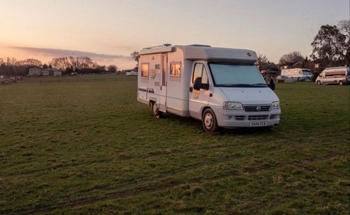 Rent this Fiat motorhome for 4 people in Hampshire from £85.00 p.d. - Goboony