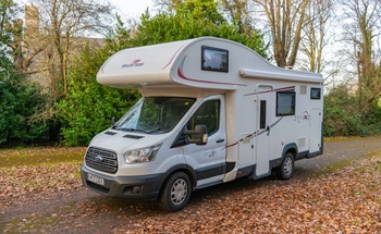 Rent this Roller Team motorhome for 4 people in Chatham from £91.00 p.d. - Goboony