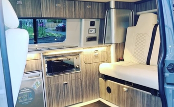 Rent this Volkswagen motorhome for 4 people in Greengairs from £121.00 p.d. - Goboony