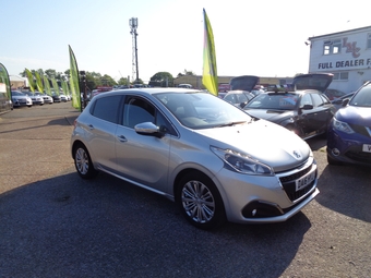 Peugeot 208, (2016)  Towing Vehicles for sale in Eastbourne