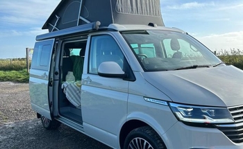 Rent this Volkswagen motorhome for 4 people in Swindon from £133.00 p.d. - Goboony