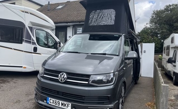 Rent this Volkswagen motorhome for 4 people in Essex from £91.00 p.d. - Goboony