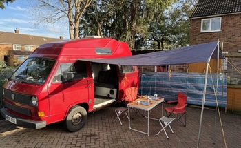 Rent this Volkswagen motorhome for 4 people in Hertfordshire from £36.00 p.d. - Goboony