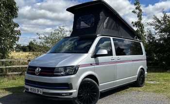 Rent this Volkswagen motorhome for 4 people in Scarisbrick from £102.00 p.d. - Goboony