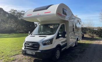 Rent this Roller Team motorhome for 6 people in Hampshire from £115.00 p.d. - Goboony