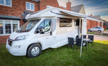 Rent this Roller Team motorhome for 6 people in Beeston from £121.00 p.d. - Goboony