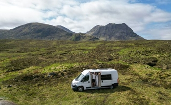 Rent this Citroën motorhome for 2 people in Renfrewshire from £79.00 p.d. - Goboony