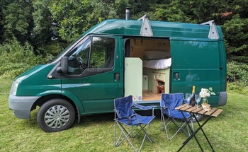 Rent this Ford motorhome for 2 people in Surrey from £73.00 p.d. - Goboony