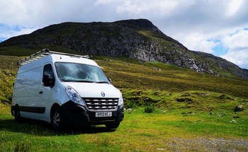 Rent this Renault motorhome for 2 people in Greater London from £91.00 p.d. - Goboony