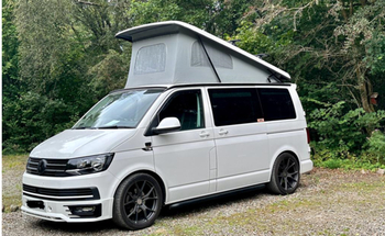 Rent this Volkswagen motorhome for 4 people in Stirling from £81.00 p.d. - Goboony