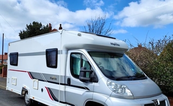 Rent this Peugeot motorhome for 4 people in Blackpool from £85.00 p.d. - Goboony