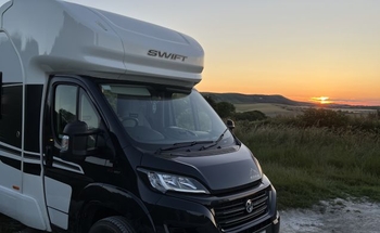 Rent this Swift motorhome for 6 people in East Sussex from £145.00 p.d. - Goboony