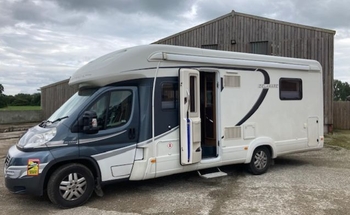 Rent this Autotrail motorhome for 4 people in Wrexham Principal Area from £79.00 p.d. - Goboony