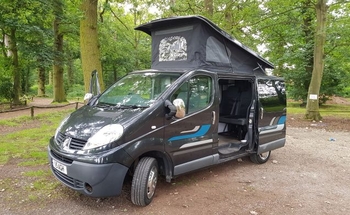 Rent this Renault motorhome for 4 people in Lincolnshire from £73.00 p.d. - Goboony