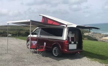 Rent this Volkswagen motorhome for 4 people in Saint Newlyn East from £91.00 p.d. - Goboony