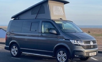 Rent this Volkswagen motorhome for 4 people in Hampshire from £85.00 p.d. - Goboony