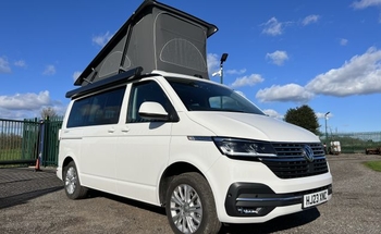 Rent this Volkswagen motorhome for 4 people in Hampshire from £127.00 p.d. - Goboony