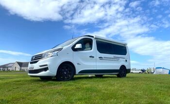 Rent this Fiat motorhome for 4 people in Fetcham from £84.00 p.d. - Goboony