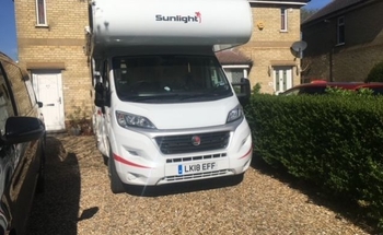 Rent this Dethleffs motorhome for 6 people in Waterbeach from £91.00 p.d. - Goboony