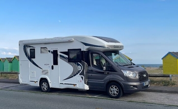 Rent this Chausson motorhome for 4 people in Angmering from £145.00 p.d. - Goboony