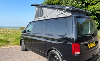 Rent this Volkswagen motorhome for 4 people in Swindon from £105.00 p.d. - Goboony