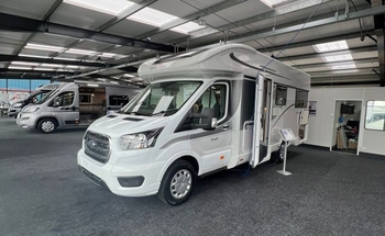 Rent this Roller Team motorhome for 5 people in Lancashire from £128.00 p.d. - Goboony