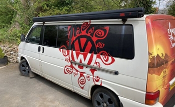 Rent this Volkswagen motorhome for 3 people in Stockland from £73.00 p.d. - Goboony