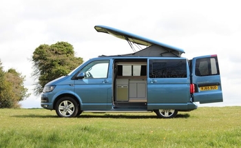 Rent this Volkswagen motorhome for 4 people in Charfield from £109.00 p.d. - Goboony
