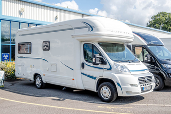 Auto-Trail Apache, 4 Berth, (2013) Used Motorhomes for sale