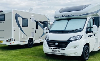 Rent this Chausson motorhome for 6 people in Calcot from £133.00 p.d. - Goboony