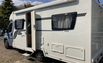 Rent this Peugeot motorhome for 4 people in Brighton and Hove from £109.00 p.d. - Goboony