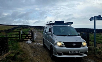 Rent this Toyota motorhome for 2 people in West Yorkshire from £64.00 p.d. - Goboony