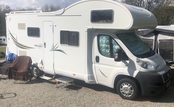 Rent this Pilote motorhome for 6 people in Plymouth from £97.00 p.d. - Goboony