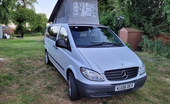 Rent this Mercedes-Benz motorhome for 5 people in Winchester from £85.00 p.d. - Goboony