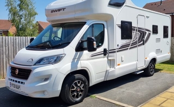 Rent this Swift motorhome for 6 people in Chorley from £97.00 p.d. - Goboony