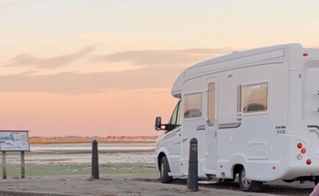Rent this Auto-Sleepers motorhome for 4 people in Woodley from £158.00 p.d. - Goboony